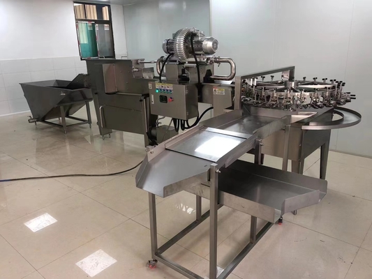 Máy đập trứng với chức năng tách ly cho sản phẩm trứng đầy màu vàng