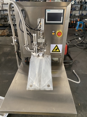 YGT Semi-Automatic 1-25L Non-Aseptic BIB Filler For Fruit Jiuce/Milk/Oil With PLC SUS304/316 Made In China (Sản xuất tại Trung Quốc)