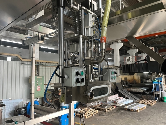 Máy nạp hai đầu hiệu suất cao tùy chỉnh 20-1000l BID Bag In Drum Aseptic Filler Ton Box Filler For Dairy Beverage Factory