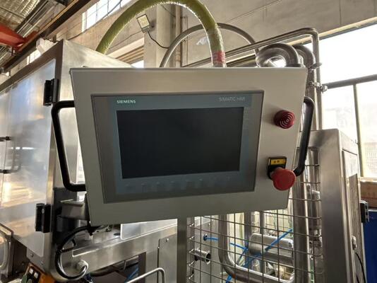 Độ chính xác ± 0,5 phần trăm Máy lấp túi trong hộp hoạt động ở áp suất không khí 0,6-0,8MPa lý tưởng cho việc phân phối chất lỏng chính xác